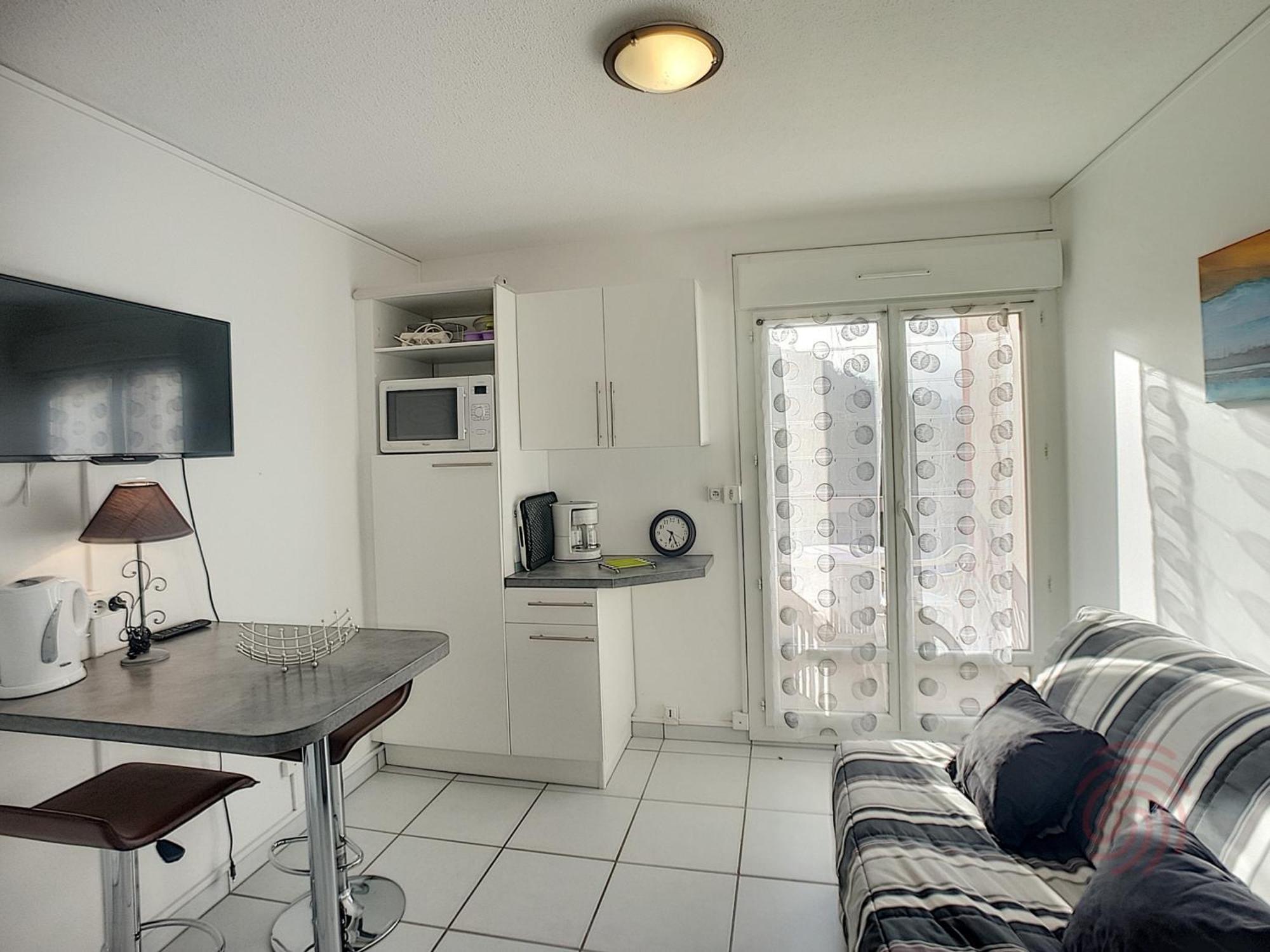 Studio Renove Avec Balcon, Animaux Acceptes, Wifi, A 650M Des Thermes - Fr-1-451-92 Lamalou-les-Bains Buitenkant foto